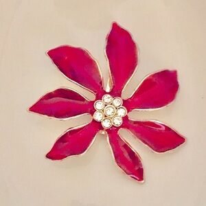 Vintage Christmas pin enameled Red,  rhinestone center Pointsettia flower